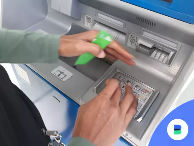 Erste ATM-ből érintéses készpénzfelvétel