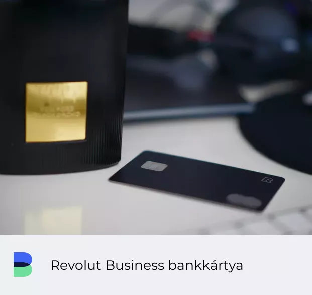 Revolut Business bankkártya az asztalon