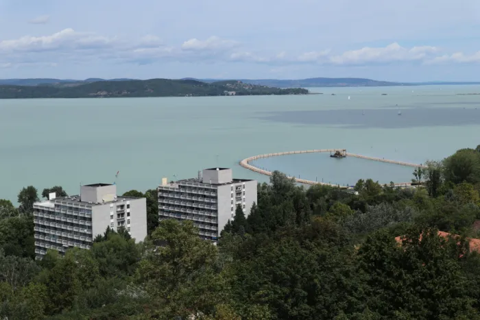 Drága a Balaton? Így működik az olcsó nyaralás 2026-ban a balatoni turizmus iszapba fulladt, de mégis van „low budget