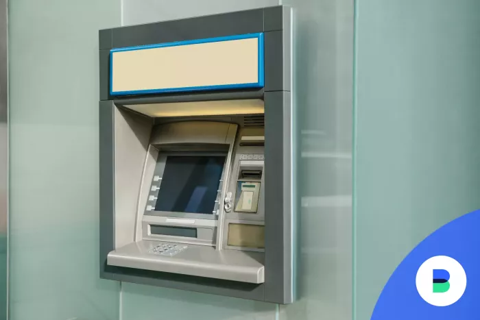 Banki készpénz befizetésre alkalmas ATM