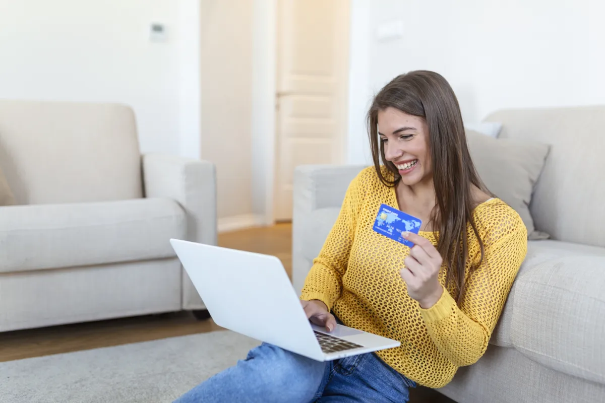 OTP Nyugdíjpénztár illusztráció freepik