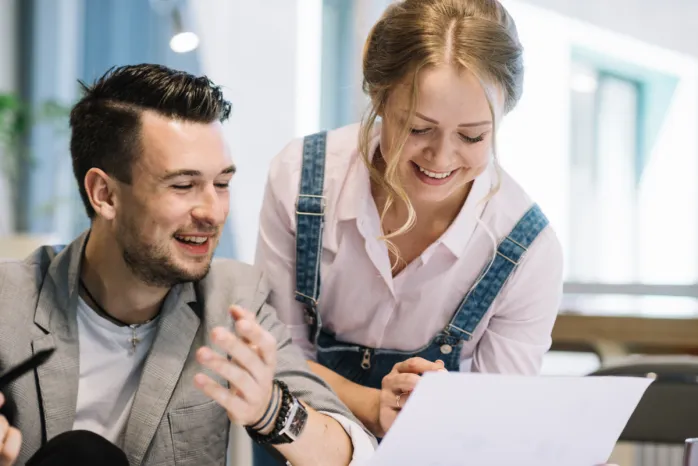 Majdnem ötször annyian vettek fel idén személyi kölcsönt, mint lakáshitelt fiatalok számolgatnak